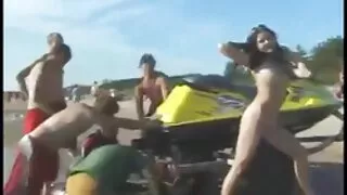 Chick suviliojo kitą vaikiną iki pažinčių svetainė