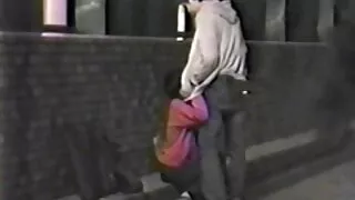 Brunetė cheats savo draugu ir turi Lesbiečių Sekso su riebalų mergina